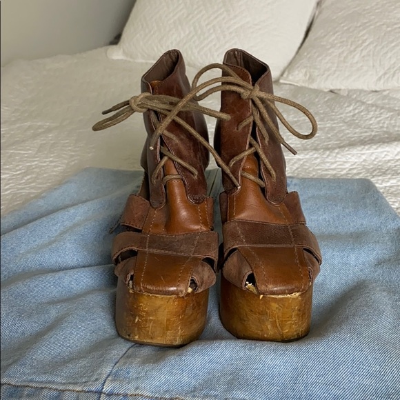 Jeffrey Campbell Cut Out LITA booties! - Picture 2 of 4